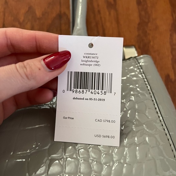 NWT Kate Spade Constance Knightsbridge Embossed Croc Leather Handbag Soft Taupe - Picture 9 of 10